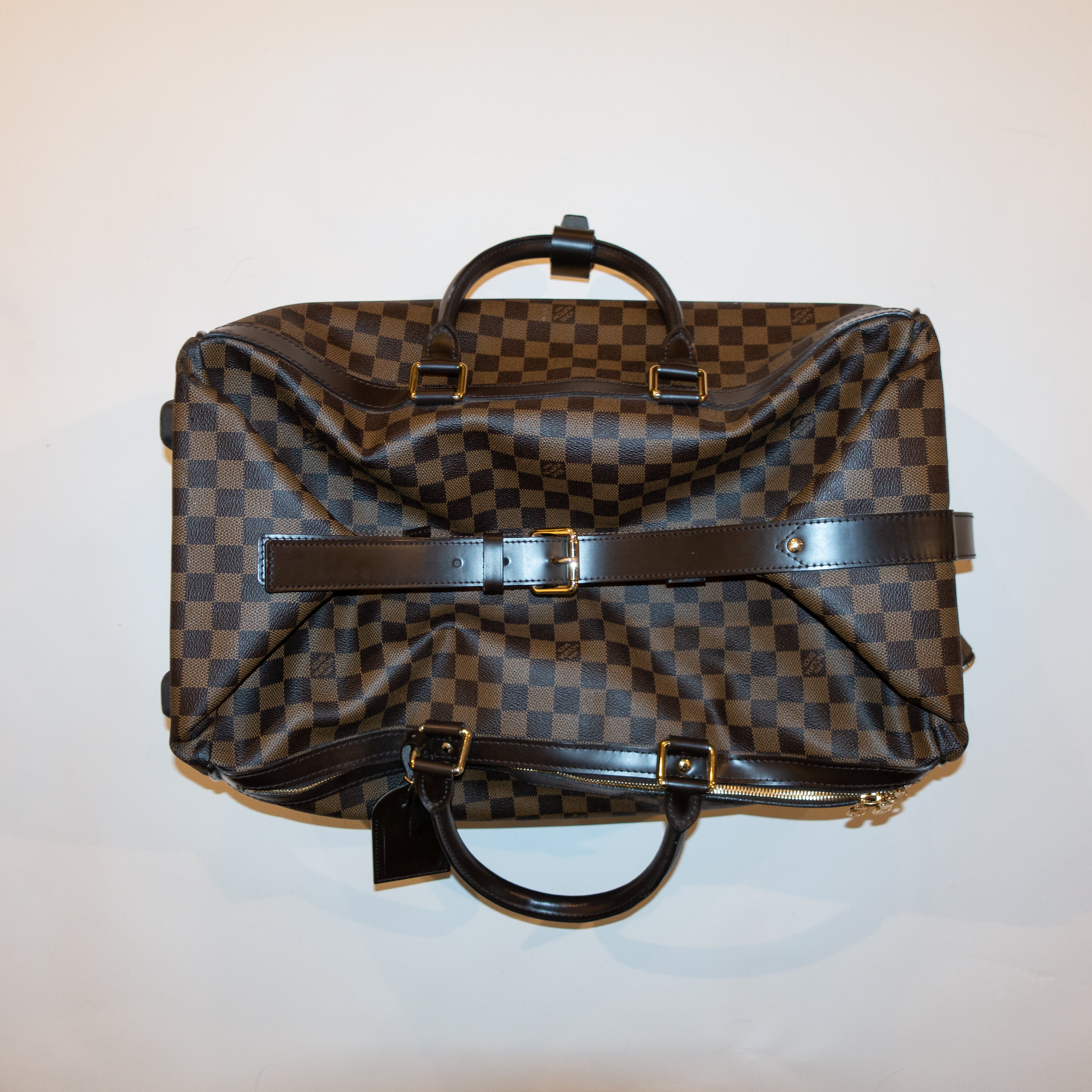 louis vuitton duffle bag roller